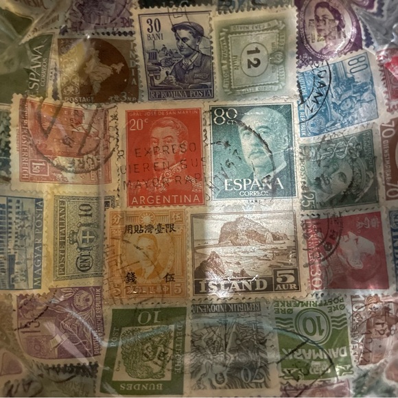 Postage Stamp Ashtray 4.5” Square Glass Blue Felt Bottom Mid Century Vintage - Picture 5 of 8